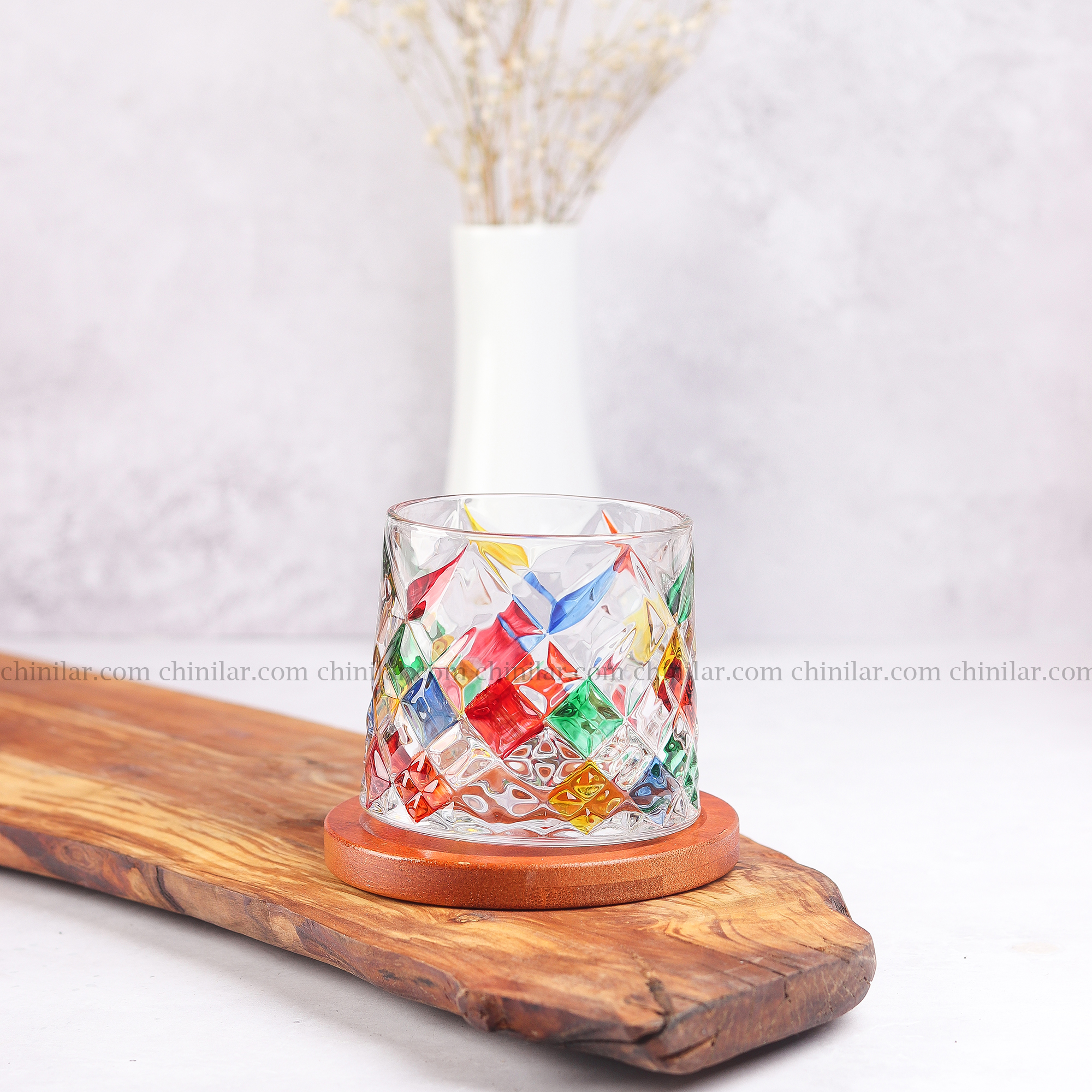 لیوان چرخان رنگی با زیره چوبی مدل پنجره تکی