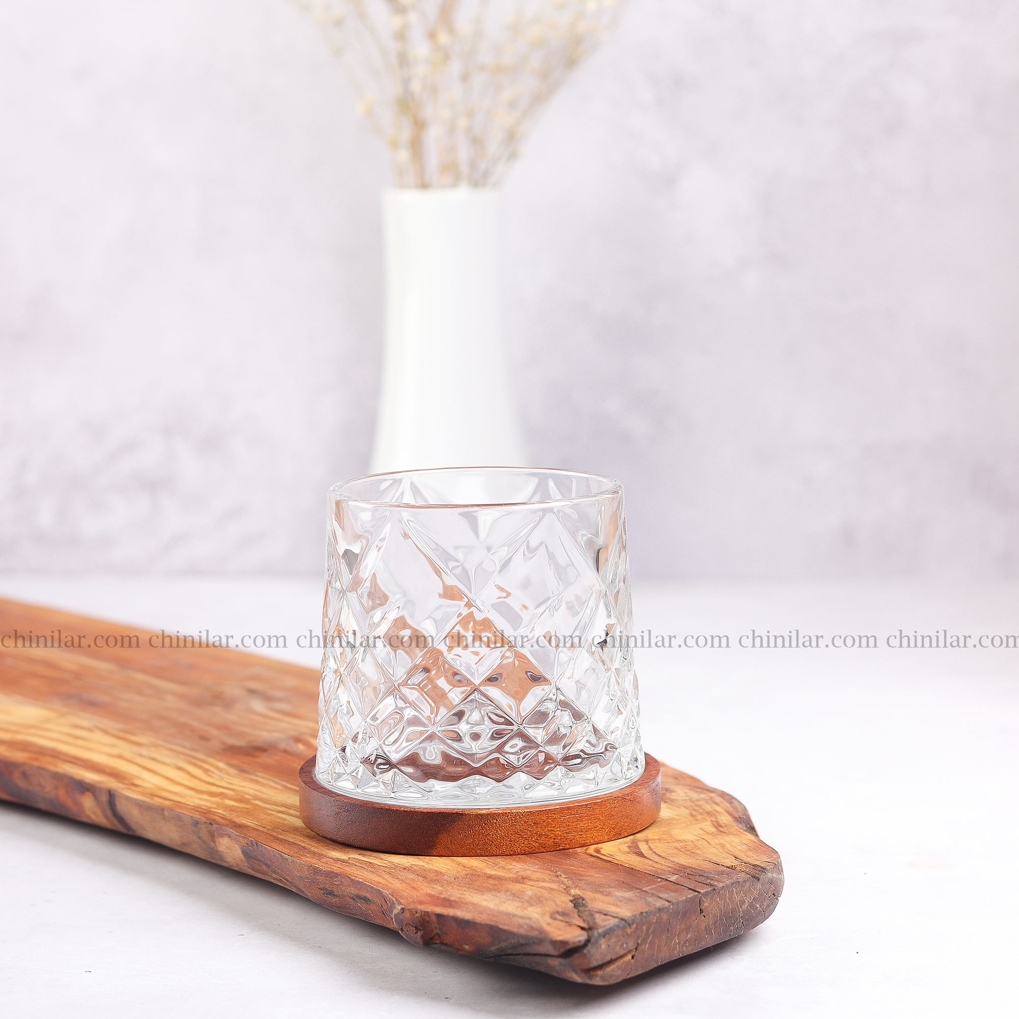 لیوان چرخان دنی هوم  با زیره چوبی مدل الماسی تکی